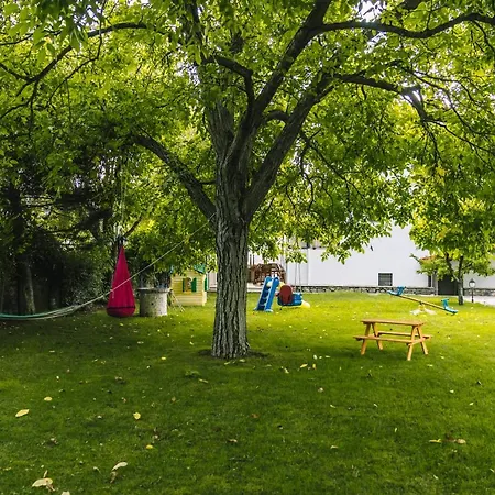 Luxury Traditional * Khiliodhendron