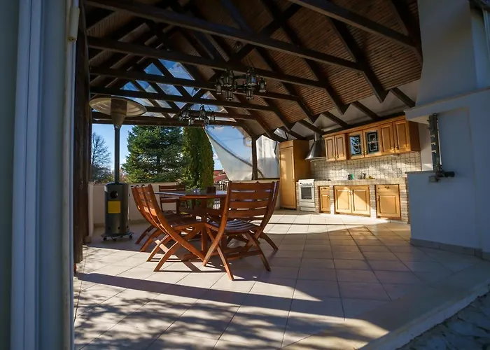 Luxury Traditional *