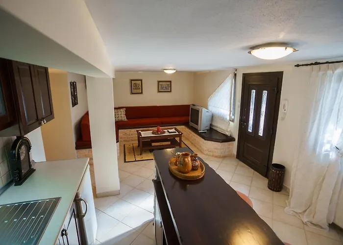 Villa Luxury Traditional